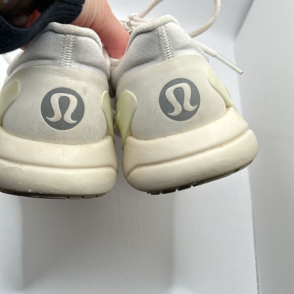 Lululemon Blissfeel Sneaker in Alpine - Picture 6 of 8